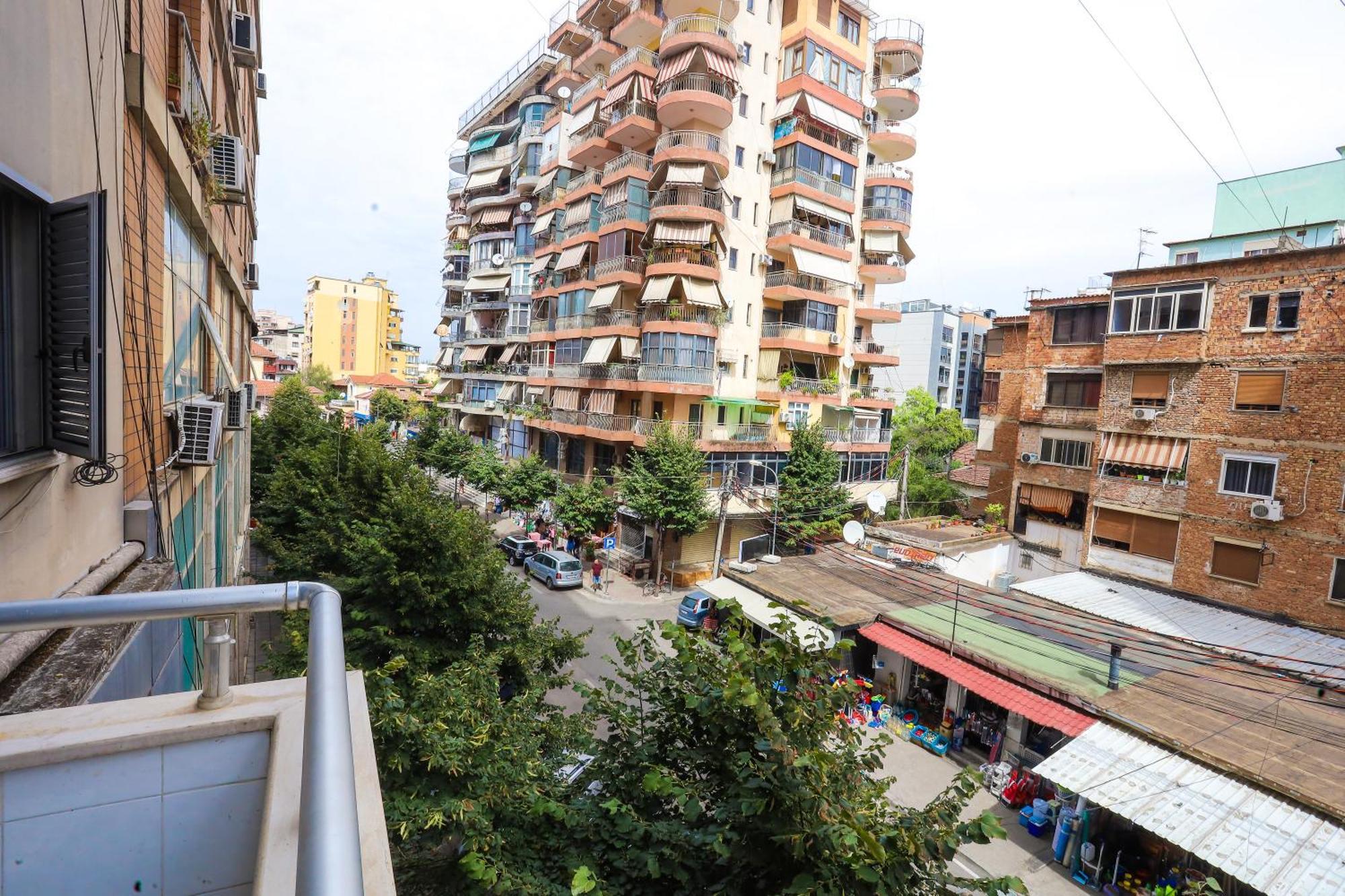 New Bazar Selvia Apartment Tirana Exterior photo